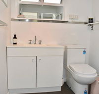 Charming 1 Bedroom Apartment in Leafy Green Hawthorn - Click Find