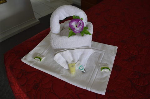 Charters Towers Motel - Click Find 2