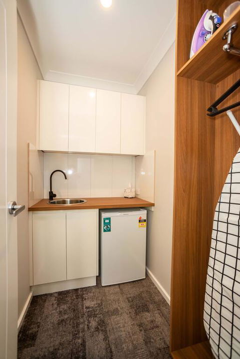 Clarinda Street Apartments - Bet 4u 3