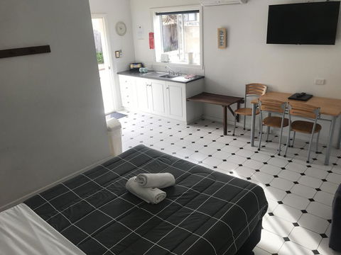 Clearwater Motel Apartments - Lawyer Find 2
