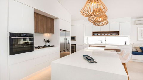Coco De Mer Beach Villa - Lawyer Find 2