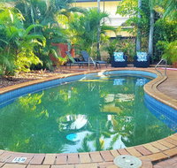 Coconut Grove Holiday Apartments - Click Find