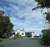 Colonial Court Motor Inn - Click Find