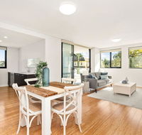 Convenience and comfort in Rosehill - Bet 4u