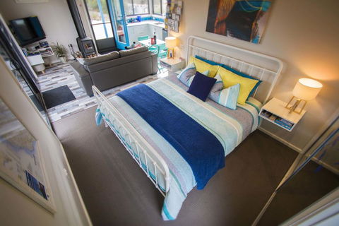 Coorong Cabins - Click Find 2