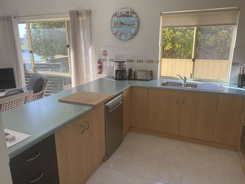 Coorong Getaways - Click Find 2