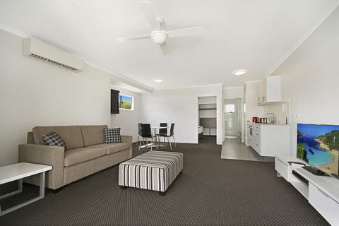 Cooroy Luxury Motel Apartments - Bridge Guide 0