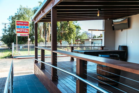 Copper City Motel - Click Find 1