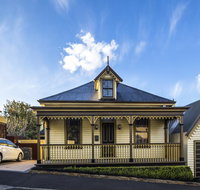 Corinda Contemporary - Lawyer Find