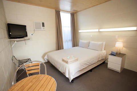 Corio Bay Motel - Click Find 2
