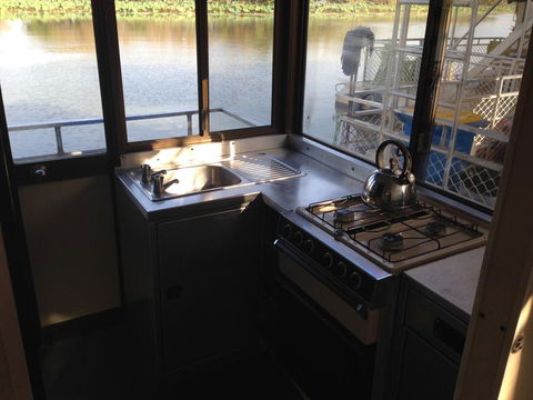 Corroboree Houseboats - Click Find 2