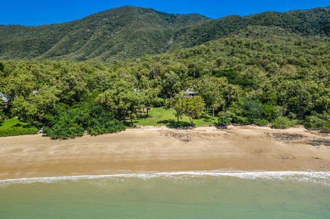 Cottonwood - Private Beachfront - Click Find 1