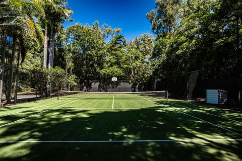 Cottonwood - Private Beachfront - Click Find 2