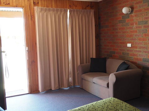 Country Road Motel St Arnaud - Click Find 3