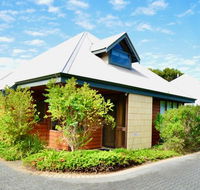 Cowrie Chalet - Click Find
