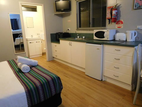 Croftons Retreat Nimbin - Click Find 2