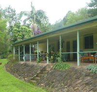 Croftons Retreat Nimbin - Click Find