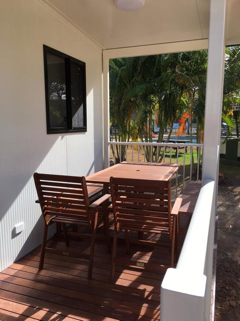 Crystal Creek Caravan Park - Bet 4u 3