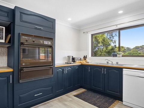 Culburra Beach Retreat - Close To Two Beaches - Bet 4u 1