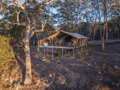 Currajong Retreat - Click Find 1