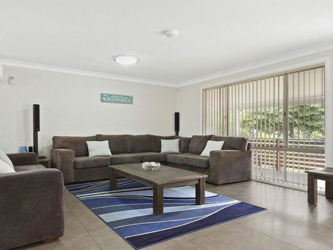 Currambene Cottage - All About Location - Bet 4u 3