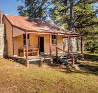 Currango Cottages - Click Find