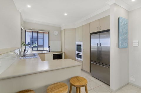 Currumbin Beachside Holiday Home - DBD 3