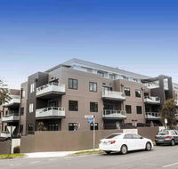 Deakin 2Bed 2Bath and Free parking - Bet 4u