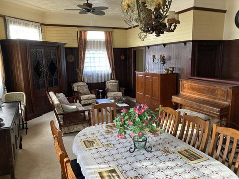 Deepwater Bank BnB - Local Finder 3