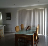 Denman Serviced Apartments - Click Find