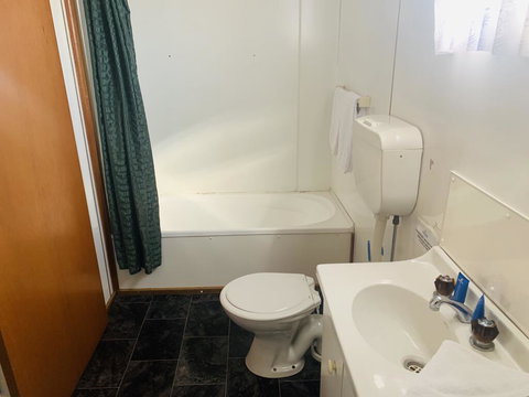 Discovery Parks - Hadspen - Bridge Guide 2