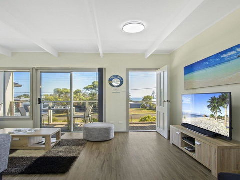 Dolphin Breeze - Fully Fenced And Pet Friendly - Bet 4u 3