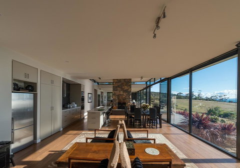 Dragonfly Lodge - Bridge Guide 2