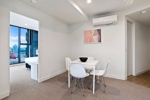 DreamHost Apartments At Bouverie - Click Find 3