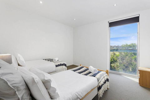 DREW Golfers Delight Close To St Andrews Beach - Click Find 3