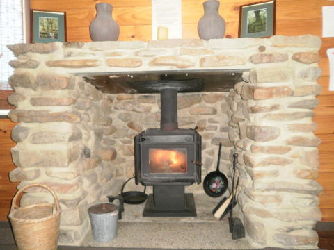 Duffy's Country Accommodation - Click Find 3