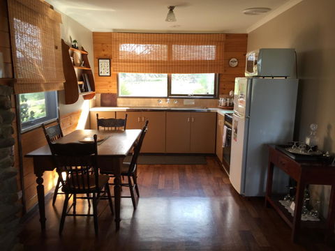 Duffy's Country Accommodation - Click Find 1