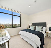 East Mirvac Building with Convenient Living - Lawyer Find