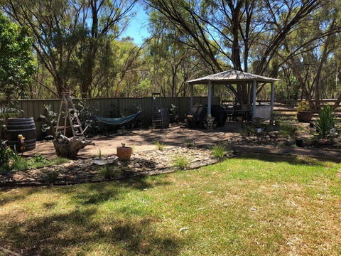 Echuca Retreat Holiday House - Bet 4u 2