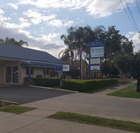 Edward Parry Motel and Apartments - Click Find