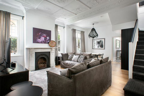 Elegant 3-Bed Heritage House Near Parks And Cafes - Lawyer Find 0