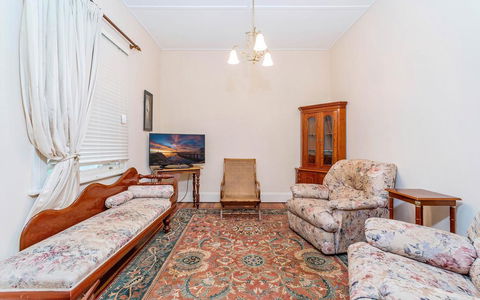Eliza 1875 Red Brick Duplex Townhouse - DBD 2