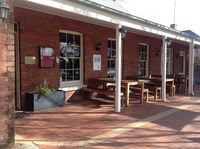 Emeu Inn Bed  Breakfast