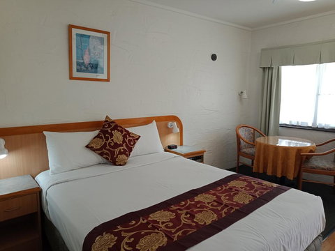 Espana Motel - Click Find 1