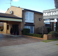 Estelle Kramer Motel - Click Find
