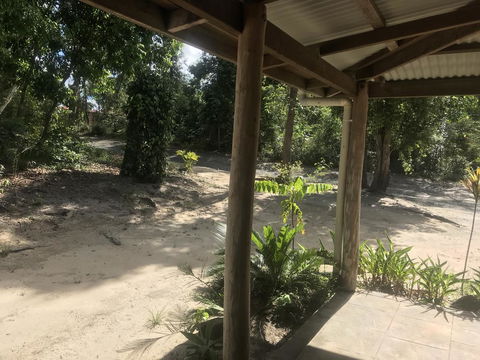 Ferns Hideaway Resort - Bridge Guide 1