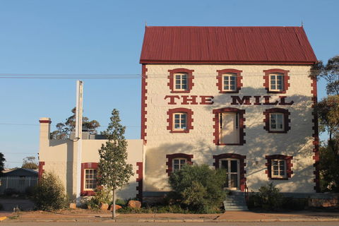 Flinders Ranges Motel - The Mill - Click Find 0