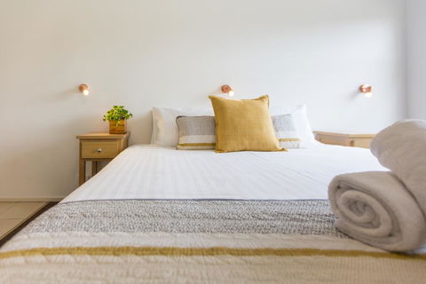 Fox On The Run - Motel Kilmore - Bridge Guide 0