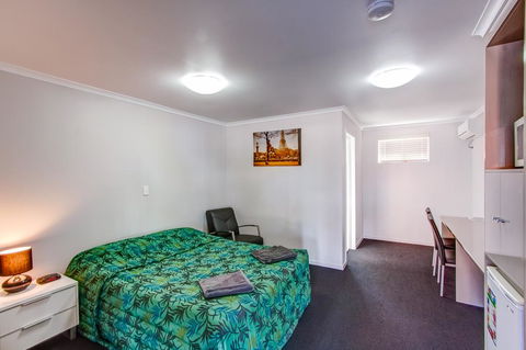 Galaxy Mackay Motor Inn - Click Find 2