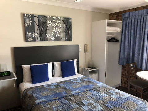 Golden Grain Motor Inn - Click Find 0